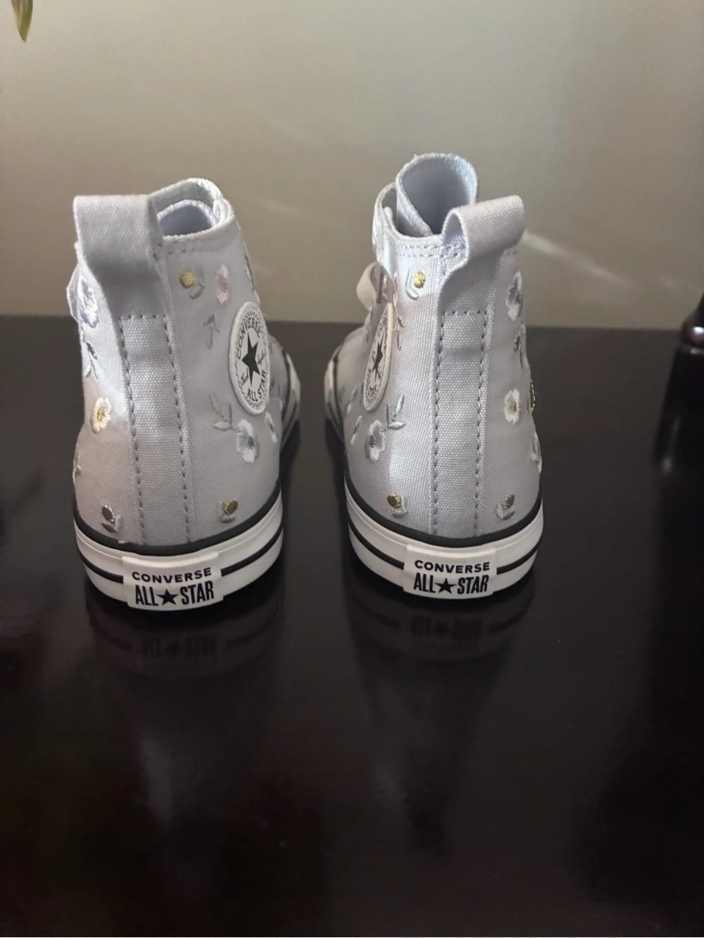 Brand new Kids High-Top Canvas Sneakers in Light blue/gray with Strap